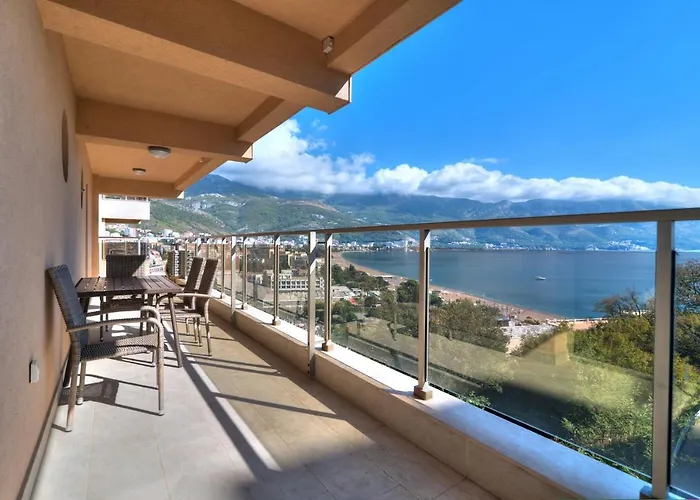 Harmonia Sea View Apartments